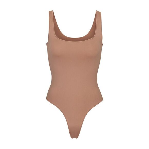 SKIMS ESSENTIAL SCOOP NECK BODYSUIT - Picture 6 of 8